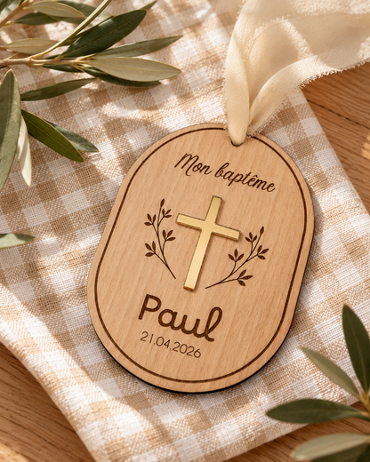 Suspension Cadeau de Baptême Personnalisée en Bois – Prénom & Date, Croix Dorée Atelier MFK