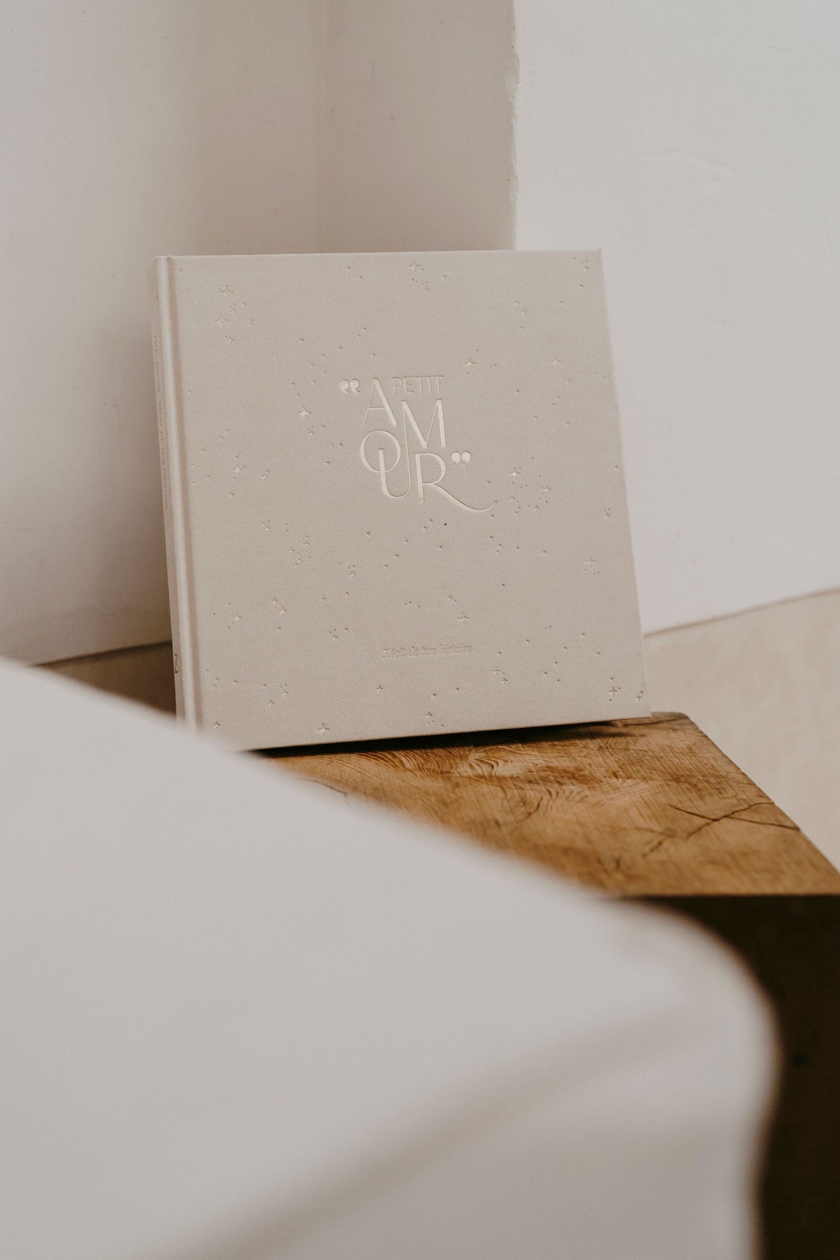 Livre de naissance bébé - Petit Amour - velours beige - ZAKUW