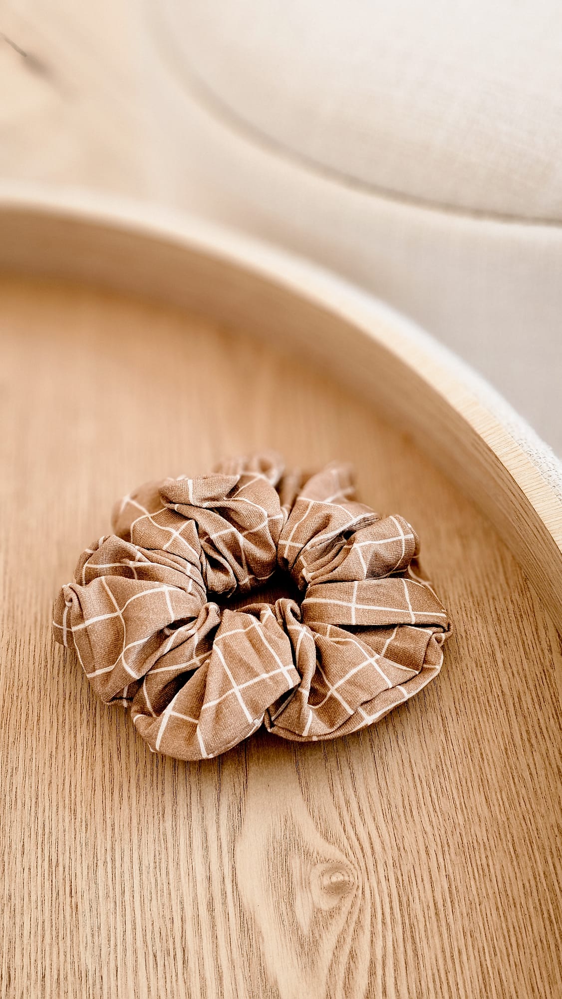 Chouchou cheveux Square - motif carreaux camel - ZAKUW