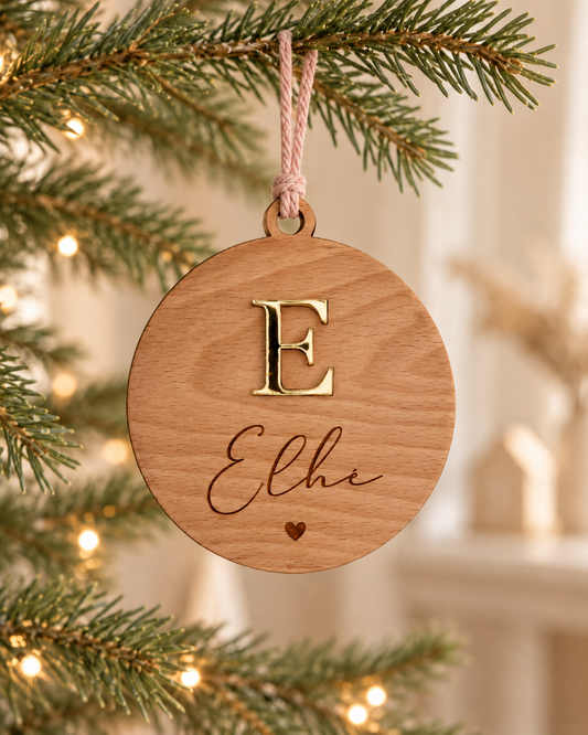 Boule de Noël Personnalisée Prénom Enfant en Bois Gravé Atelier MFK