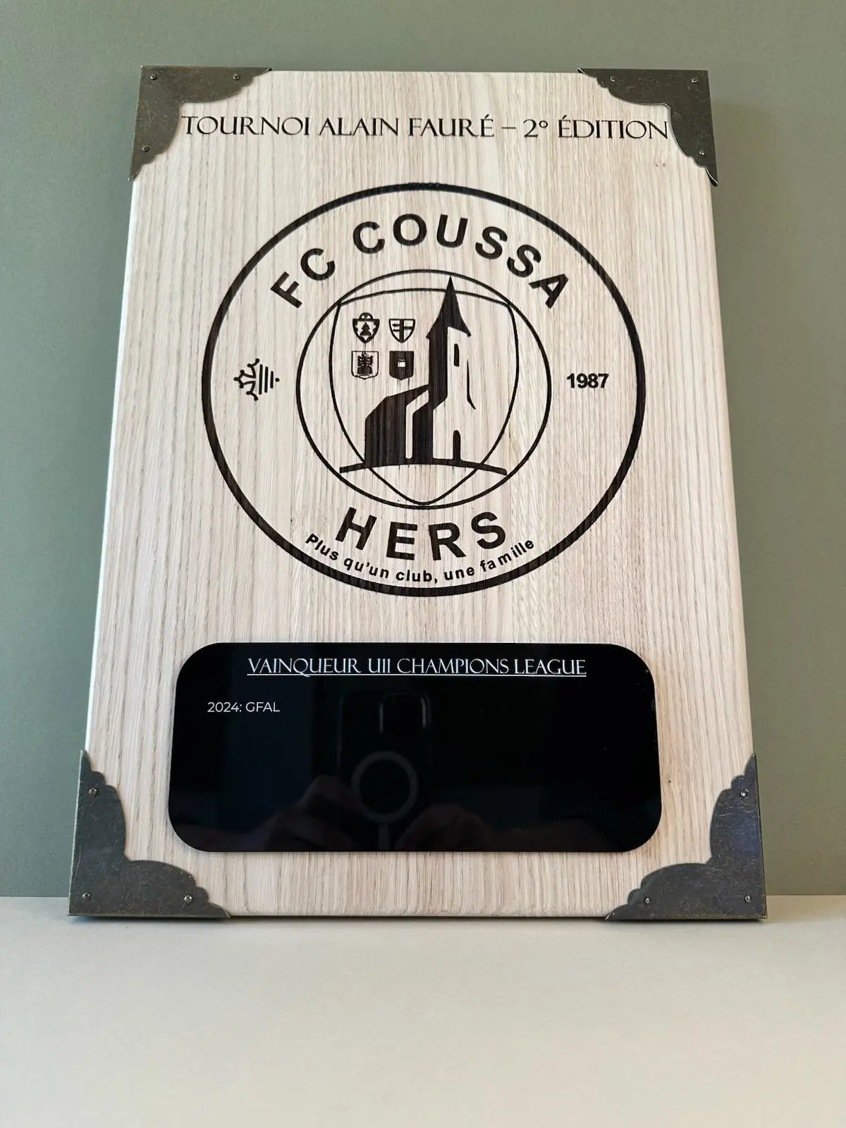 Bouclier de Brennus personnalisé en bois – Trophée sportif sur mesure Atelier MFK