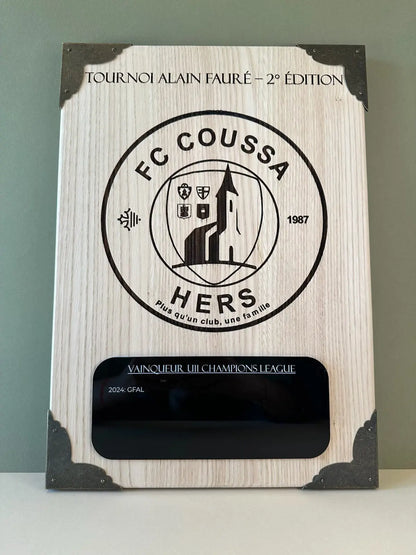 Bouclier de Brennus personnalisé en bois – Trophée sportif sur mesure Atelier MFK