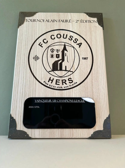 Bouclier de Brennus personnalisé en bois – Trophée sportif sur mesure Atelier MFK