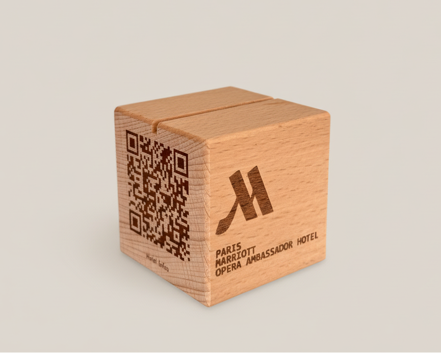 Cube en bois personnalisable avec QR Code Atelier MFK