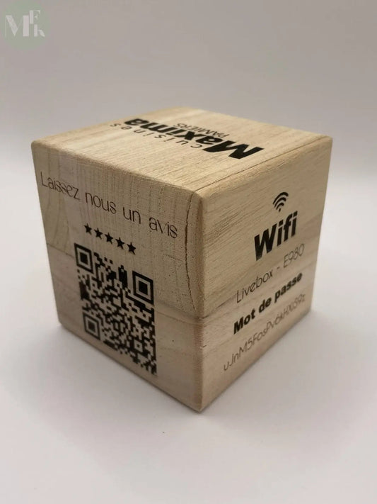 Cube en bois personnalisé publicitaire gravé (Wifi,Fonction,QR code) Atelier MFK