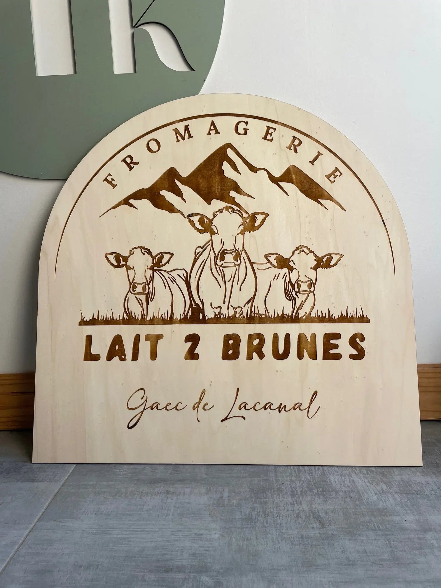 Enseigne interieure en bois personnalisé Atelier MFK