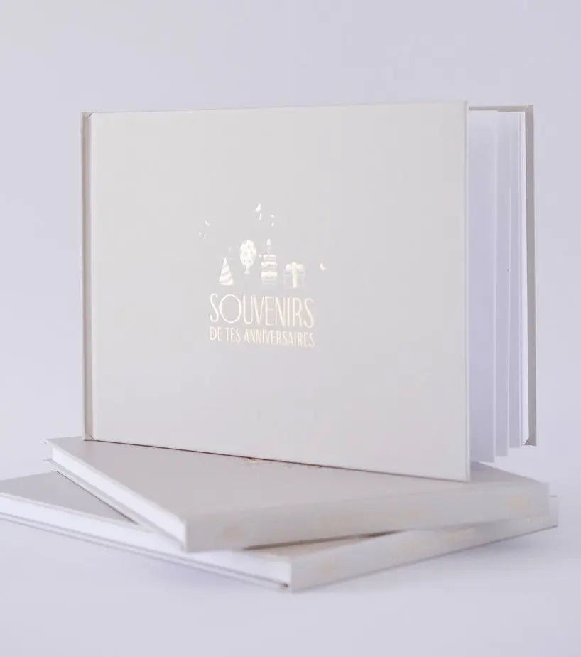 Livre Souvenirs d'anniversaire - ZAKUW ZAKUW