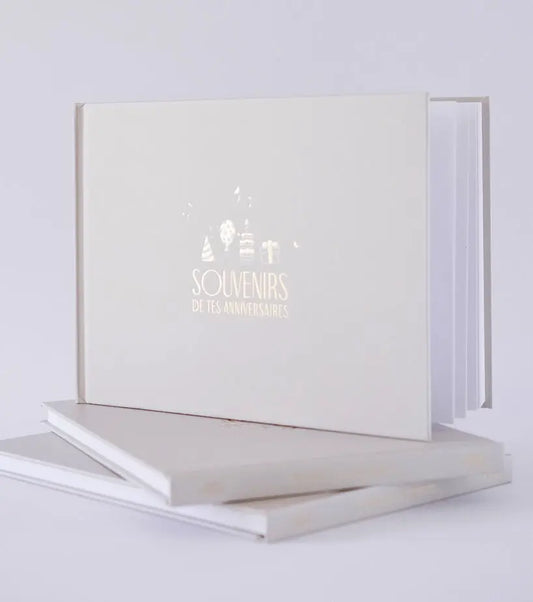Livre Souvenirs d'anniversaire - ZAKUW ZAKUW