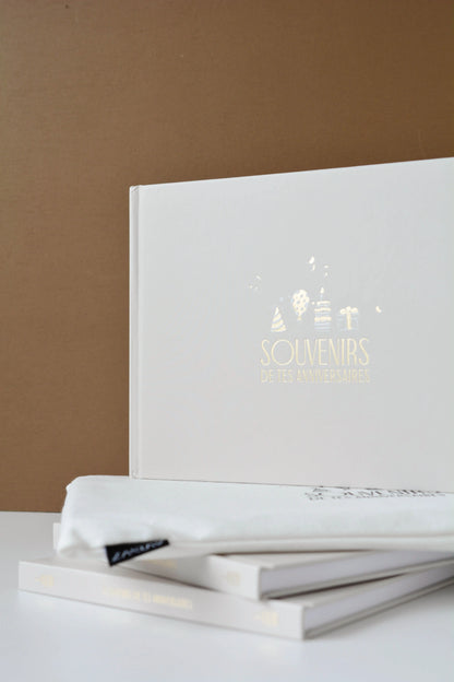 Livre Souvenirs d'anniversaire - ZAKUW ZAKUW