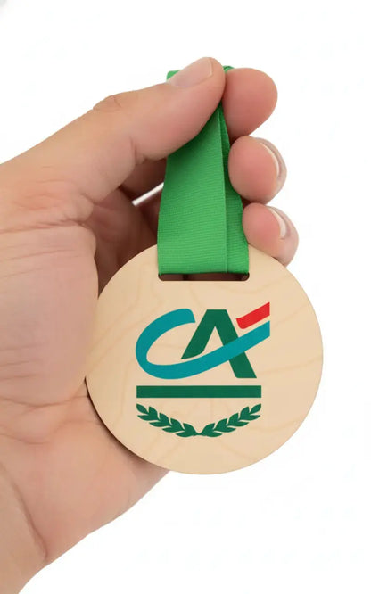 Médaille en bois publicitaire personnalisée Atelier MFK