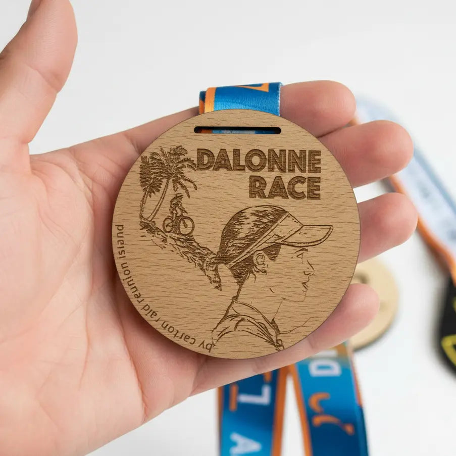 Médailles personnalisées | Artisanale & écoresponsable Atelier MFK