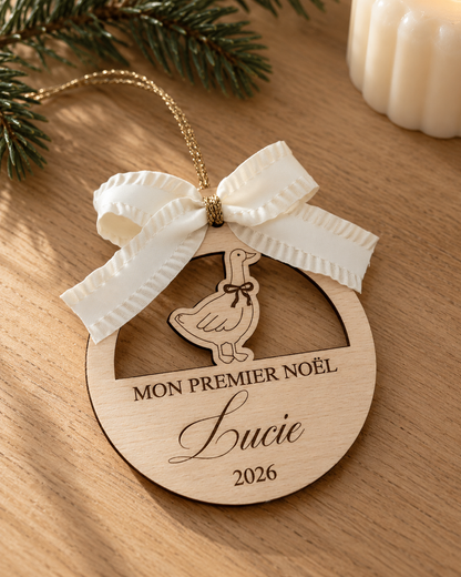 Boule de Noël personnalisée « Mon premier Noël » – Oie en bois gravé Atelier MFK