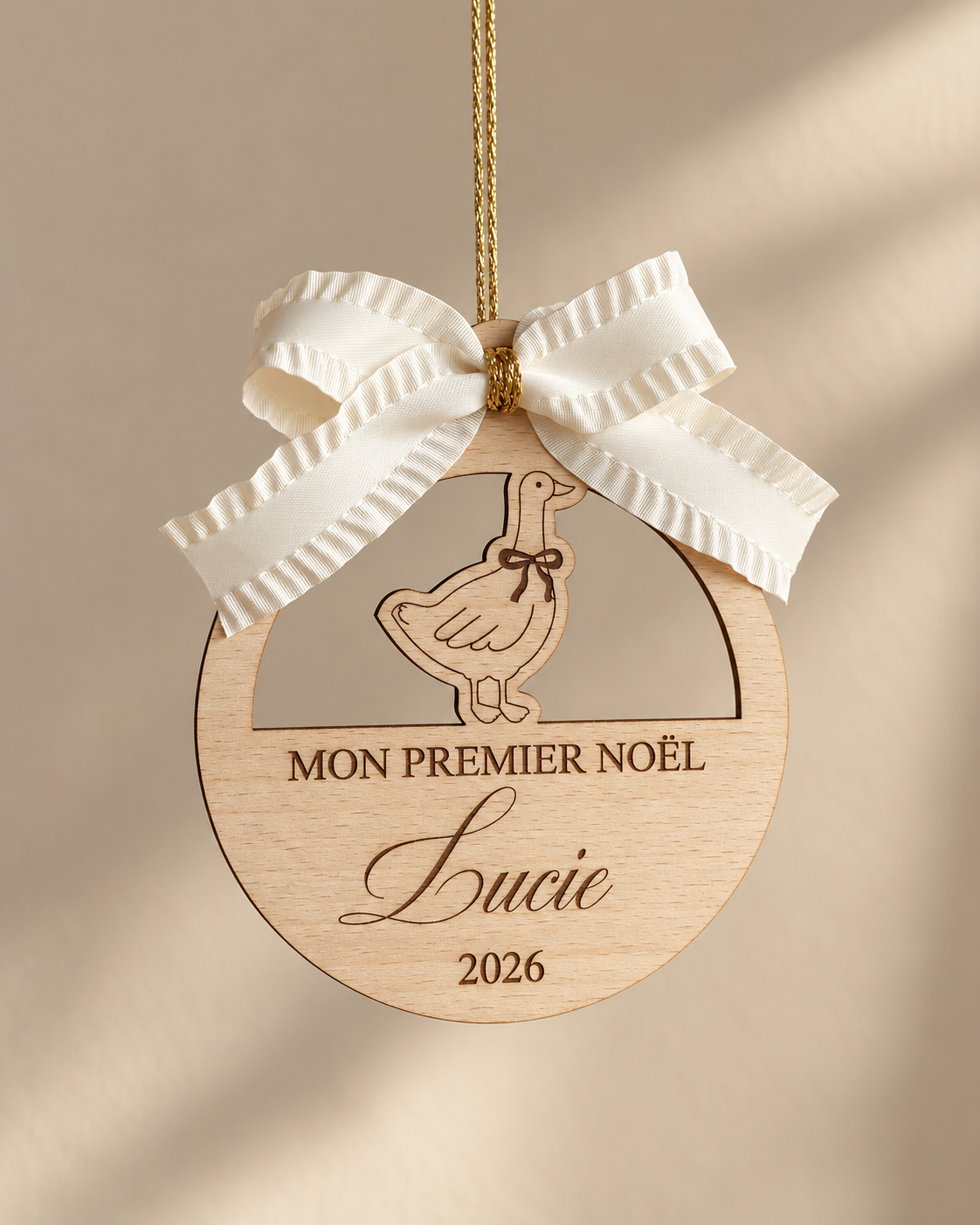 Boule de Noël personnalisée « Mon premier Noël » – Oie en bois gravé Atelier MFK