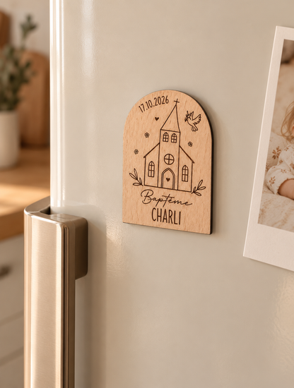 Magnet de baptême en bois personnalisé – Arche église & colombe